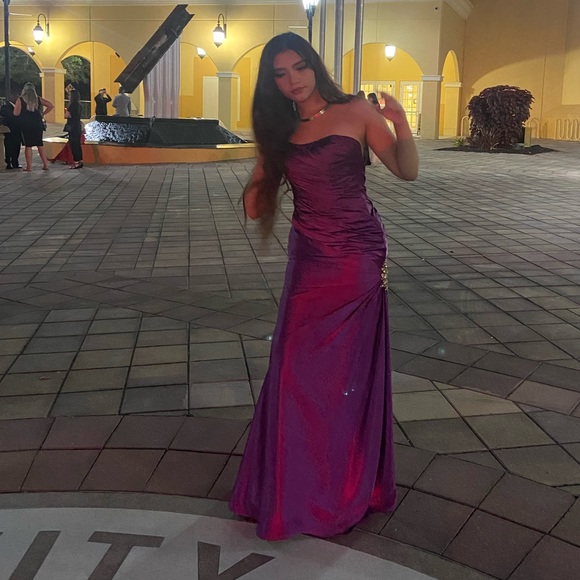 Flirt by Maggie Sottero elegant prom Dress sz 6 - Picture 4 of 4